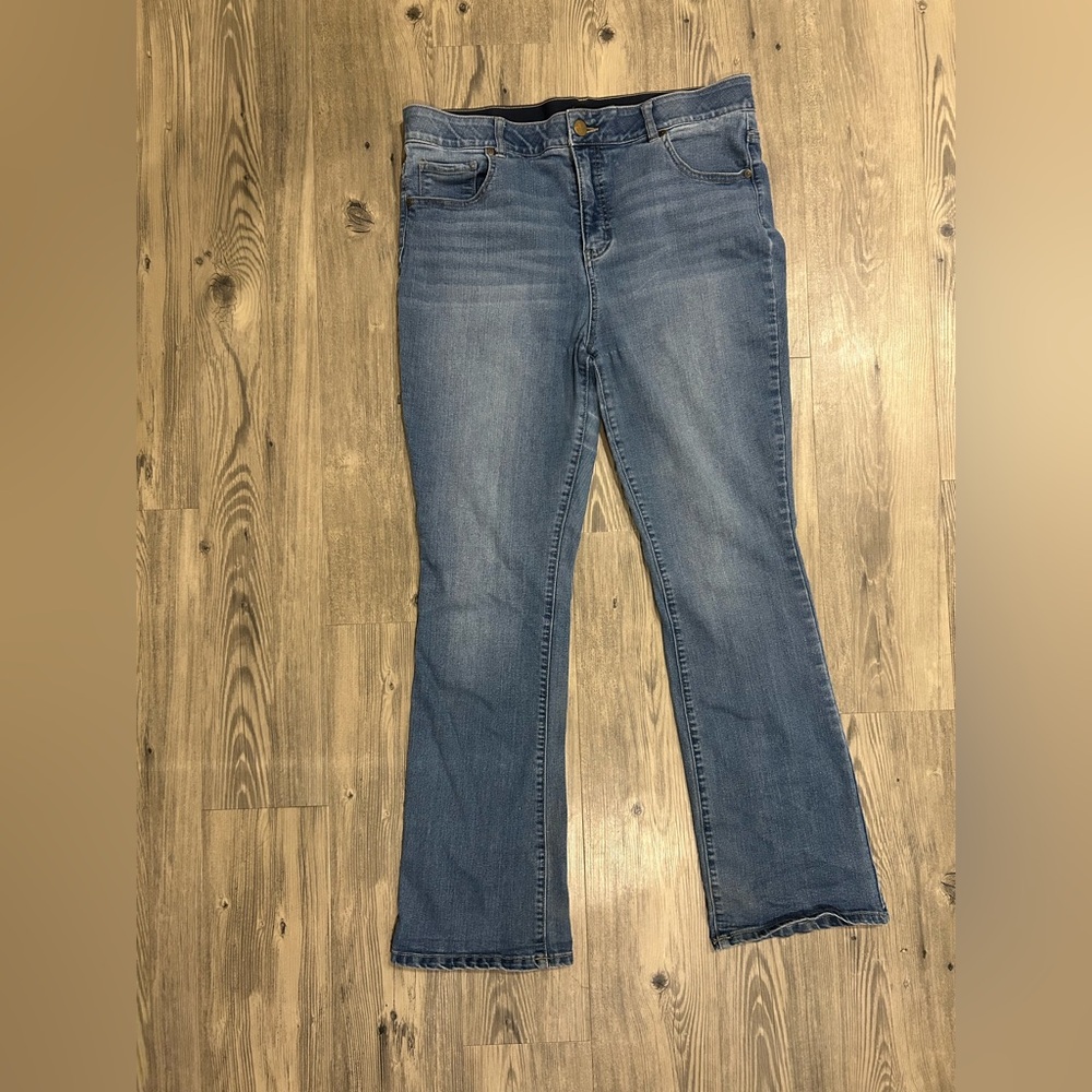 JNY Boot Cut Jeans - Picture 5 of 7